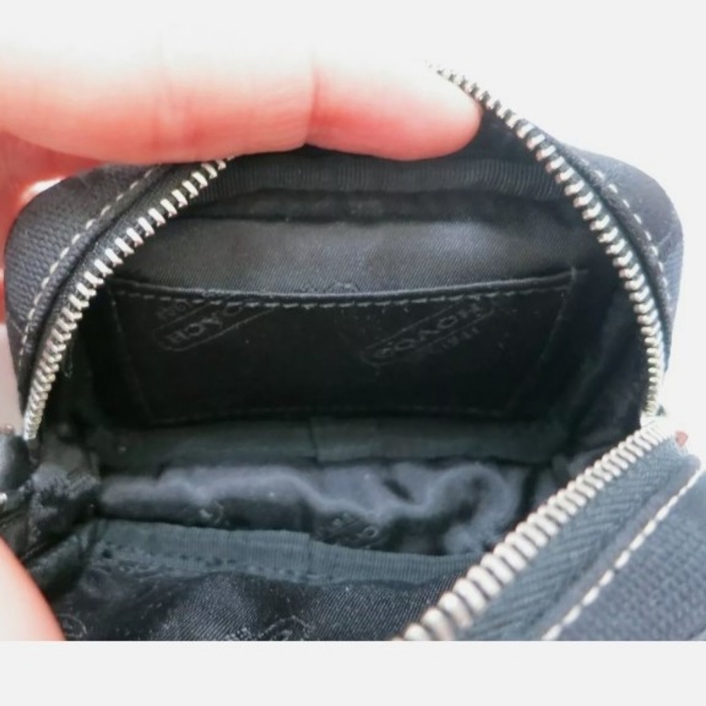 🐎Coach Mini Pouch🐎 - Picture 8 of 15